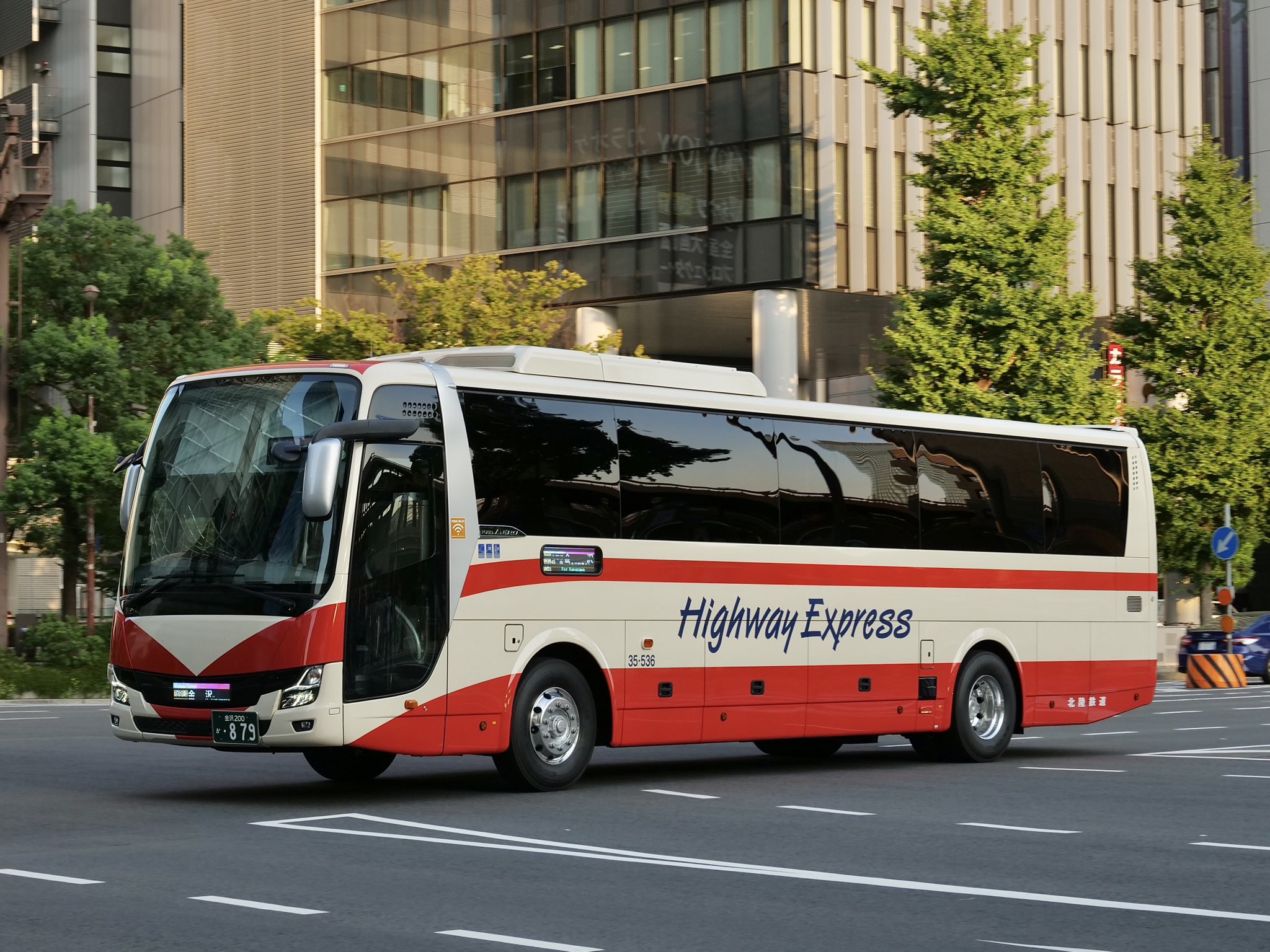バスガイド資料　東海北陸自動車道　ワンランク上の案内を目指そう！100ページ以上 立川バス株式会社 | . 「くるりん」錦ルート 迂回運行・バス停