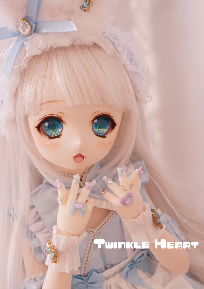 yukaridolllove's tweet photo. 【RP頂けますと幸いです🙇‍♀️】

MDD用ゆめかわキラキラネイルハンド💫
ヤフオク出品致しました💓
https://t.co/Oesyn3aecn

星と月にりぼん🎀うさぎ🐰3Dアートと
キラキラアクセ💍やビジュー 💎のかわいいネイルです🫶

#fashiontail 様のセミホワハンド使用
9/4（木）22時頃終了予定です
#THユカリnail https://t.co/EfXUX1W3NR