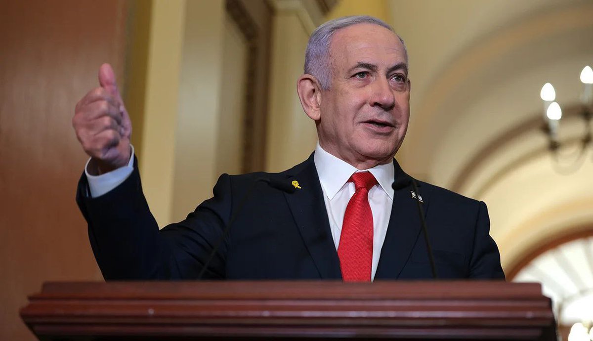 ⚡🇮🇱🦀بی بی نتانیاهو: جمهوری‌اسلامی یه تهدید برای اسرائیل است.

+ این جمله را دقیقا چند روز قبل از راند اول جنگ هم گفتند.