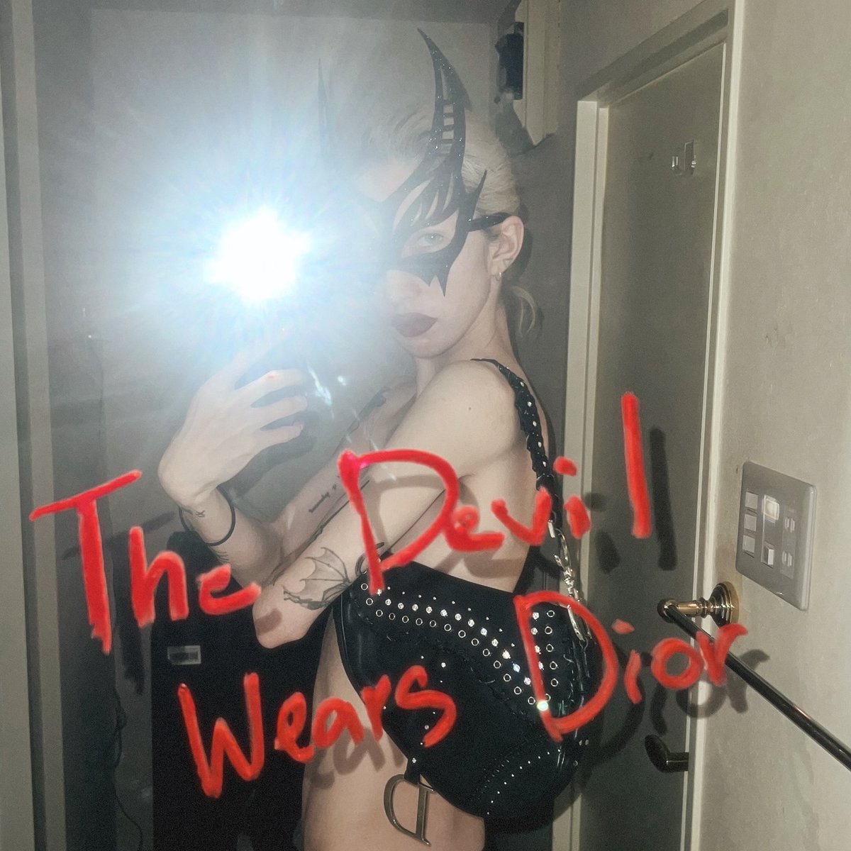 “The Devil Wears Dior” 
邦題「ディオールを着た悪魔」 
9/3 20:00 on YouTube 😈💋