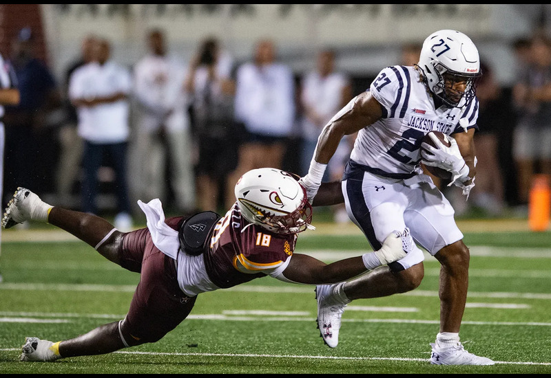 Jackson State <a href="/jacksonstatefb/">JacksonStateFootball</a> Ahmad Miller has been named HBCU National Co-Player of the Week boxtorow.com/jsus-ahmad-mil…