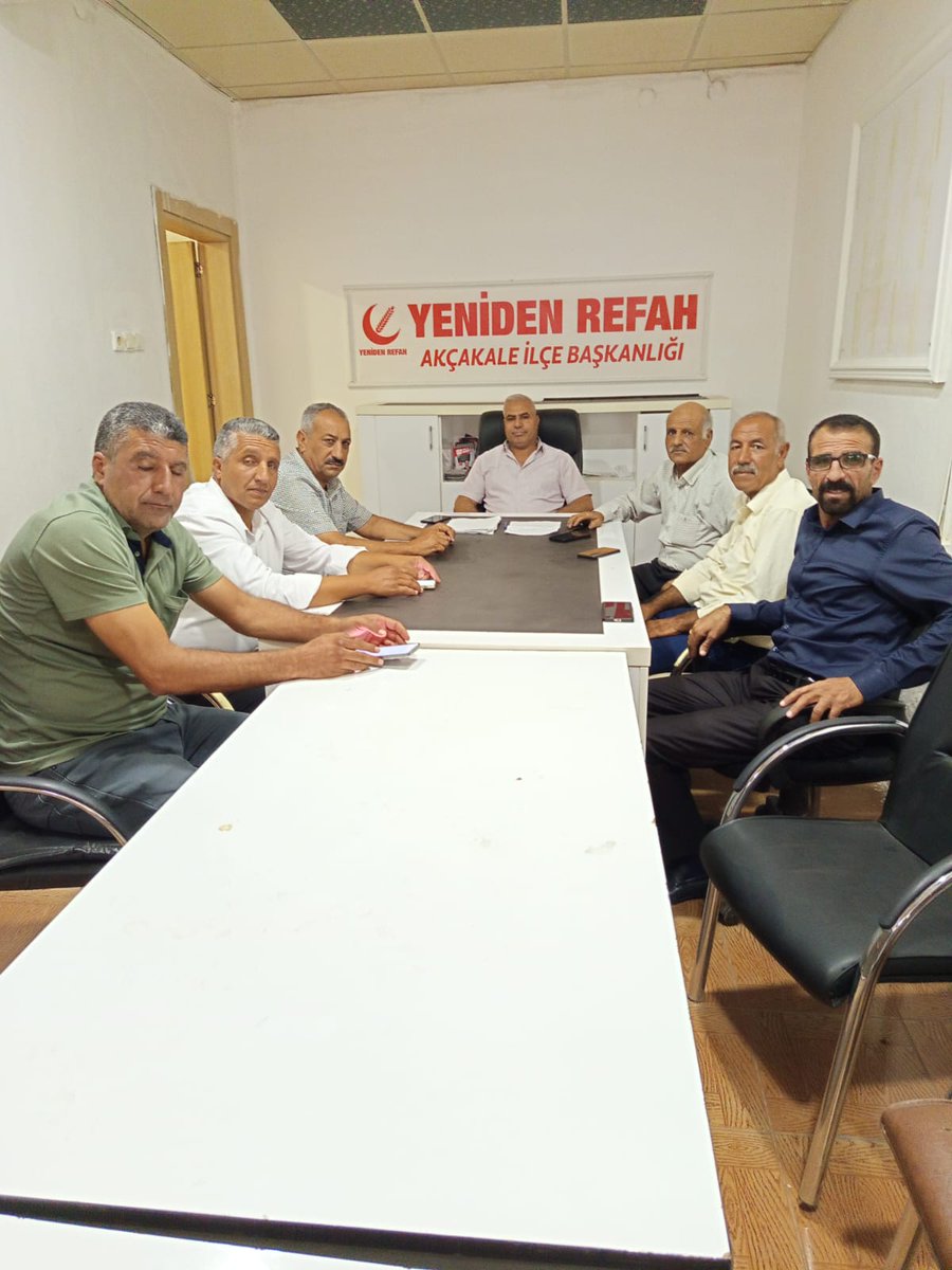 Yeniden refah partimizin Eylül ayı grup toplantımızı ilçe binamızda meclis üyesi arkadaşlarımla gerçekleştirdik hayırlara vesile olsun inşaallah