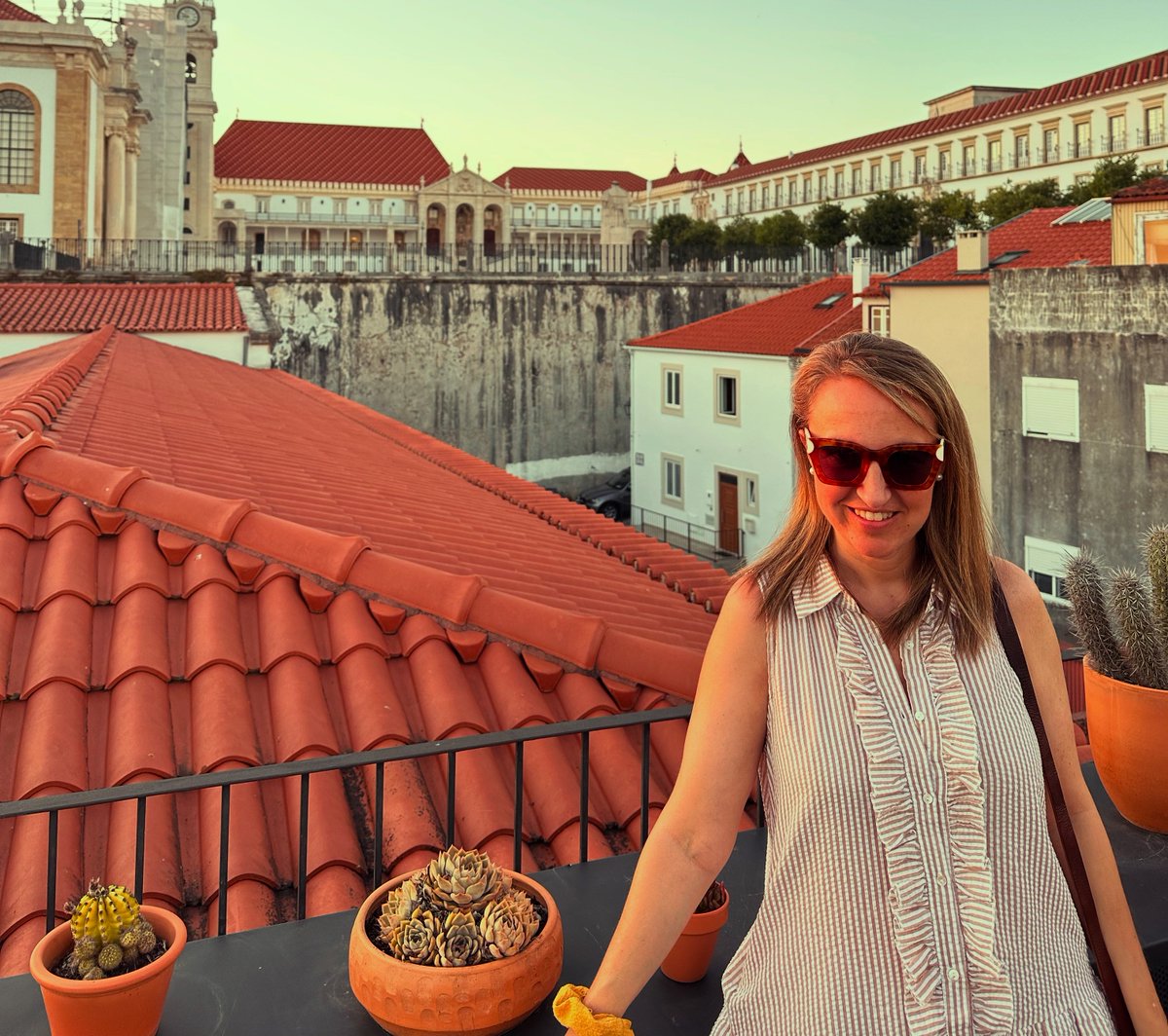 Dentro de mi estancia de investigación este verano 2025 en la Universidade Católica Portuguesa -gracias a mi beca postdoctoral Ramón y Cajal <a href="/CienciaGob/">Ministerio de Ciencia, Innovación y Universidades</a> &amp; Facultad Derecho <a href="/deusto/">Universidad Deusto - Deustuko Unibertsitatea</a> - he podido volver a mi 2ª alma mater <a href="/UnivdeCoimbra/">Universidade de Coimbra</a> 
👏Muito Obrigada!!