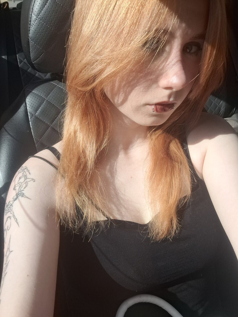 Когда мне говорят,что я никак не поменялась, мне становится обидно