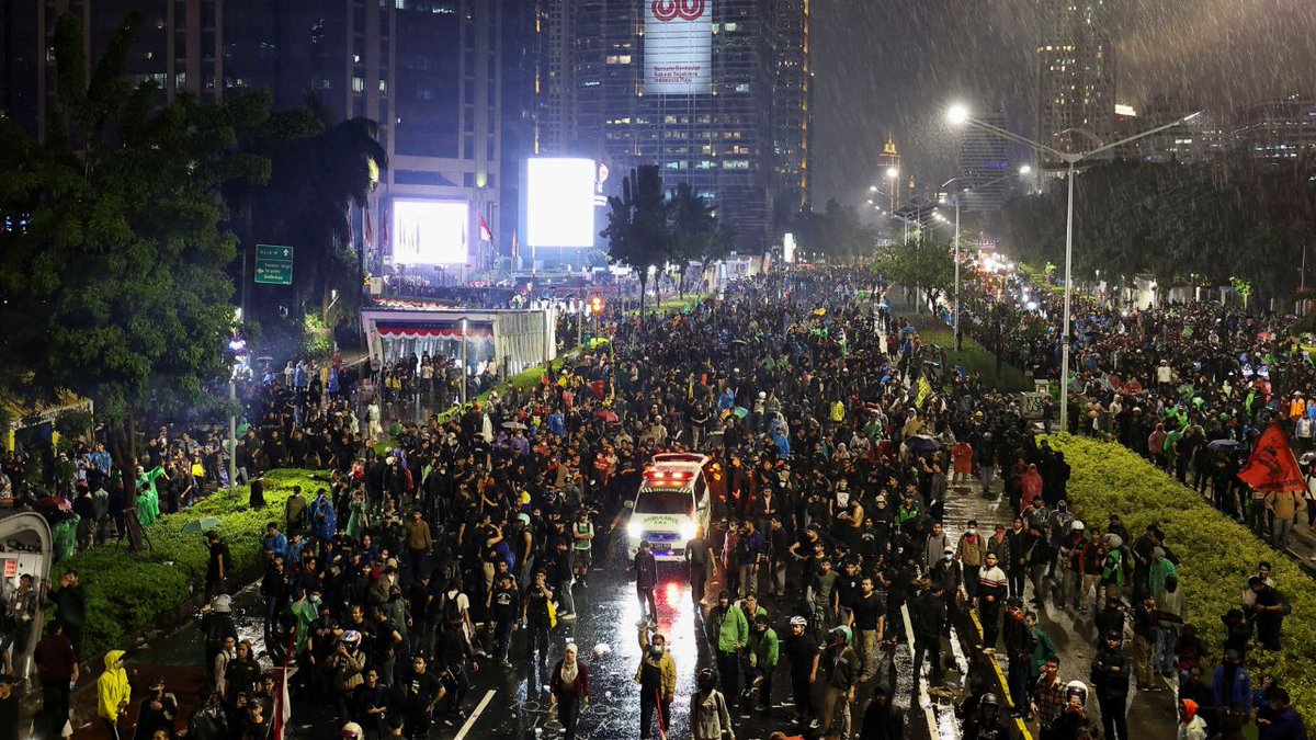 𝙈𝙪𝙧𝙩𝙞 𝙉𝙖𝙞𝙣 (@murti_nain) on Twitter photo 