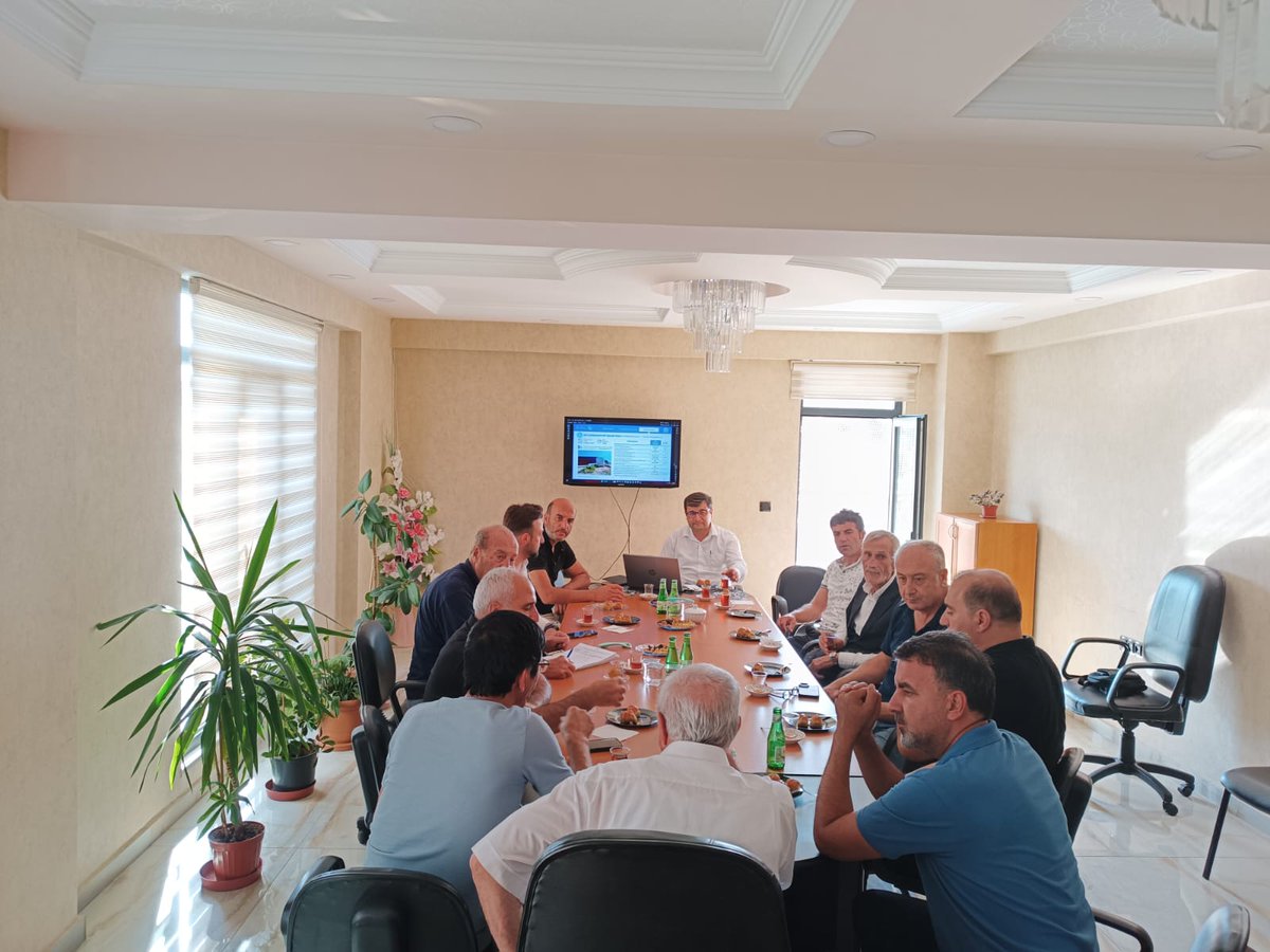 KUDAKA Erzincan İl Koordinatörü Lokman Altunbilek, Erzincan Ticaret Borsası Meclis Üyelerine Yerel Kalkınma Hamle Programını tanıttı. Erzincan; stratejik konumu, güçlü altyapısı ve cazip destekleriyle yatırımcılar için fırsatlarla dolu!
<a href="/tckudaka/">Kuzeydoğu Anadolu Kalkınma Ajansı</a>
<a href="/KalkinmaAjansGM/">Kalkınma Ajansları Genel Müdürlüğü</a>
<a href="/TCSanayi/">Sanayi ve Teknoloji Bakanlığı</a>