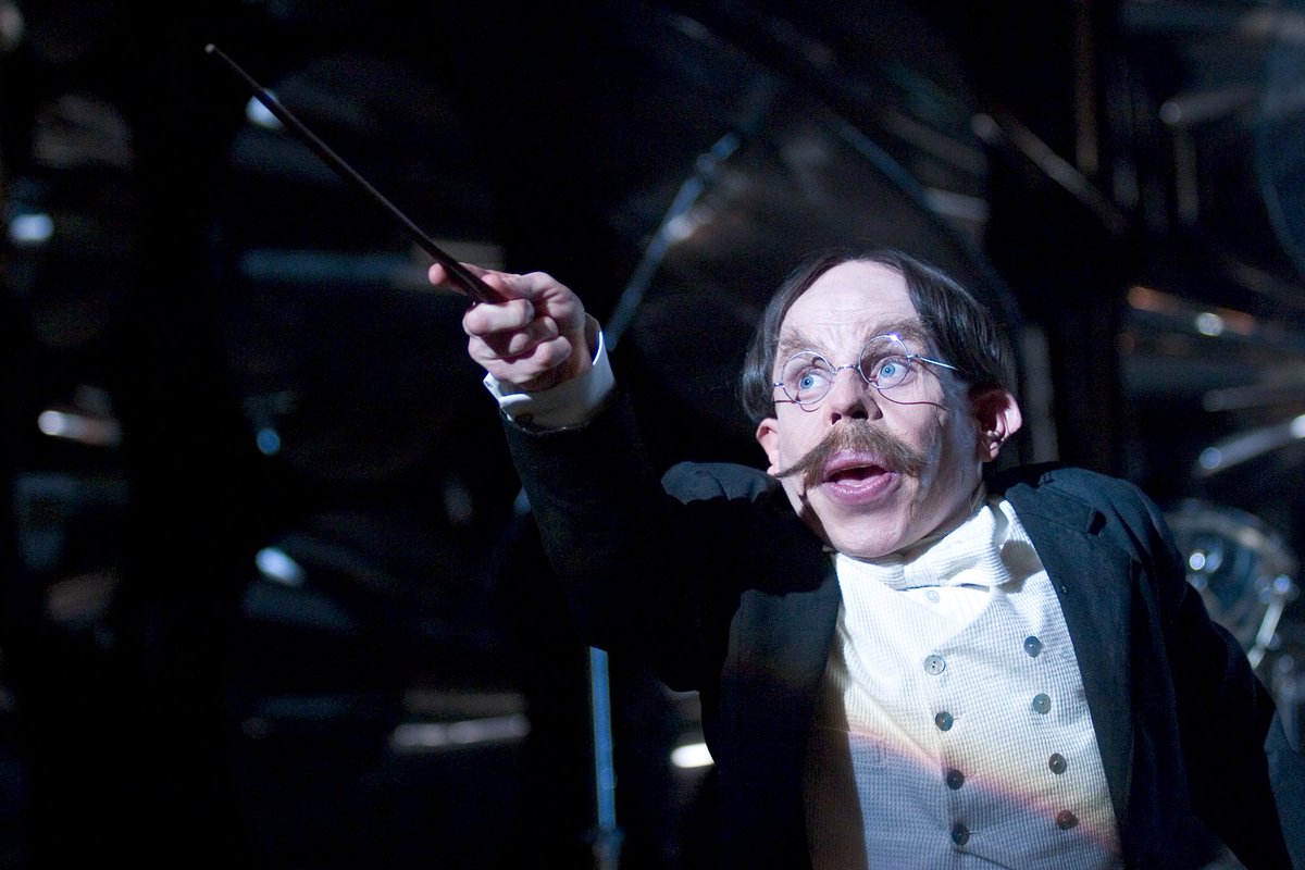 Warwick Davis, who played Professor Flitwick in the Harry Potter films, has once again been cast to play Flitwick in the Harry Potter TV series!