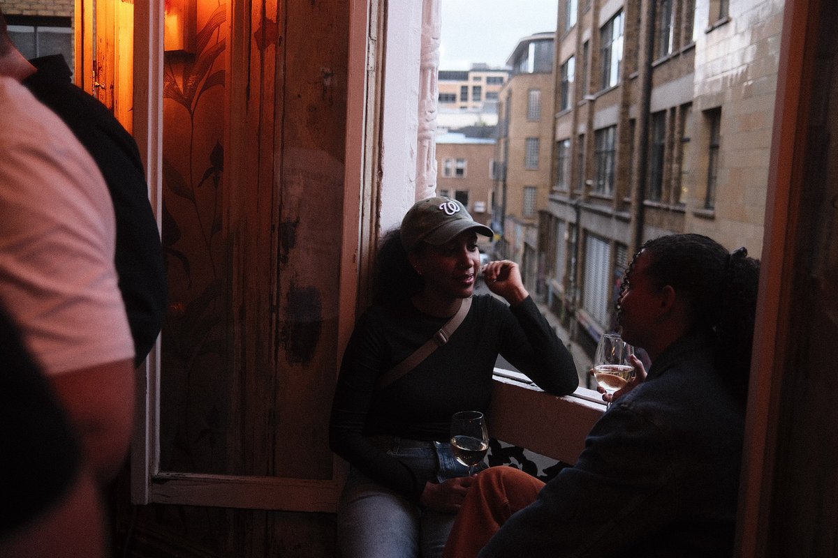 TheLocalWMC's tweet image. Round two of The LO:CAL W.M.C went down last Thursday at Commercial Tavern.

Plenty of crypto friends (new and old), an open bar tab that didn’t last long, a buffet spread that gave it a good shot, and a selection of tracks no one will admit they know all the words to.

Thanks…