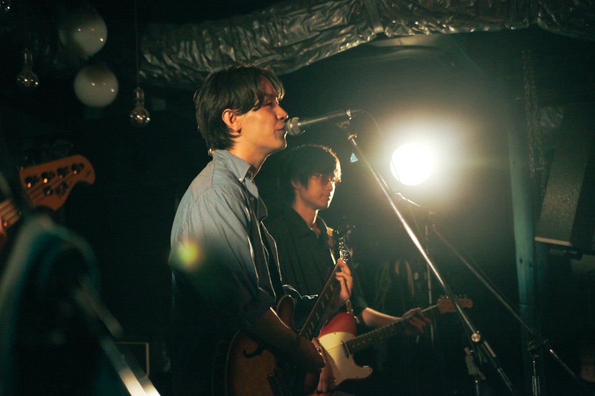 明日は下北沢CLUB Que！
ポルトギースの出番は19:00~です！

初の40分、気合い入れていきます💪🏻
新曲もやりますよ🕶