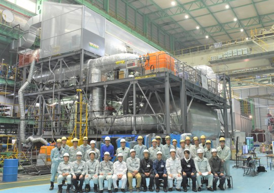 OE_greenmarine's tweet image. World’s first commercial ammonia-fueled engine is here
shorturl.at/VQyVB

#maritime #marinetechnology #engines #ammonia #ammoniaengine #cleanfuels #decarbonization