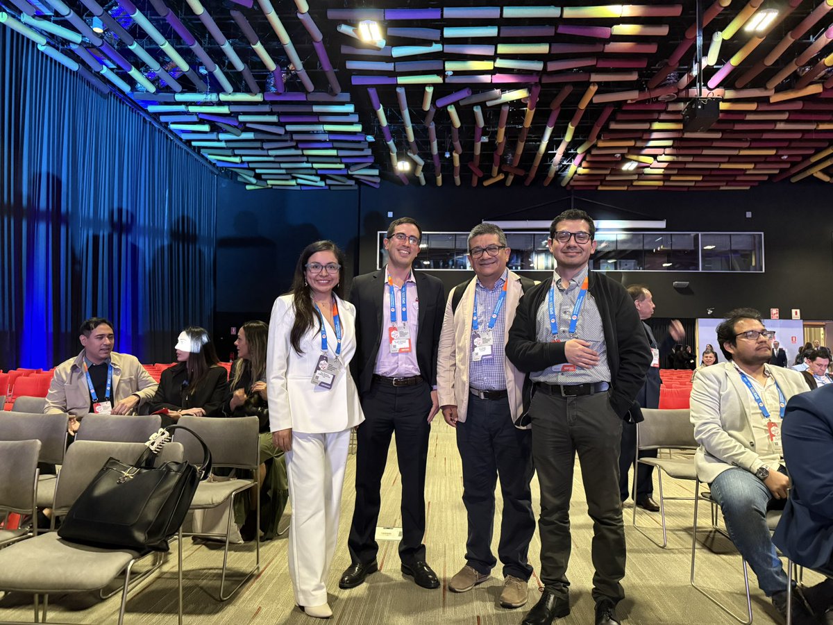 <a href="/hcedron/">Hugo Cedrón</a> <a href="/KMonkemuller/">Klaus Mönkemüller, MD, PhD</a> <a href="/QueirozNataliaF/">Natalia Queiroz</a> <a href="/SiomaraChavezs/">Siomara Chávez</a> <a href="/yzabanaa/">Yamile Zabana</a> <a href="/Paulinunezfigue/">Pauli</a> <a href="/sergiochuma/">Sergio Daniel Chumacero Sánchez</a> #Frias