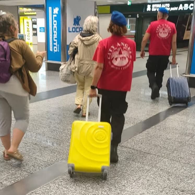 Da sei mesi svolgiamo servizio anche all’aeroporto di Malpensa. E siamo felici di renderci utili anche portando le valigie pesanti dei passeggeri! 
varese@cityangels.it 
#cityangels #malpensaairport #aeroportomalpensa
