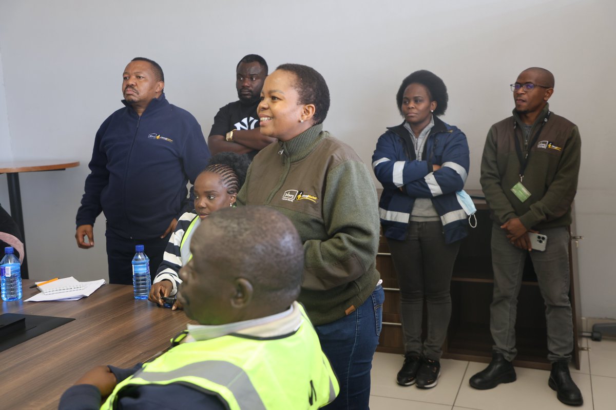 As the leading hub for buyers and farmers alike, we had the honour of hosting members of SACAU (Southern African Confederation of Agricultural Unions) for a special tour of Africa’s largest fresh produce market.

#JoburgReimagined #JoburgCares #JMCares #HighImpactServiceDelivery