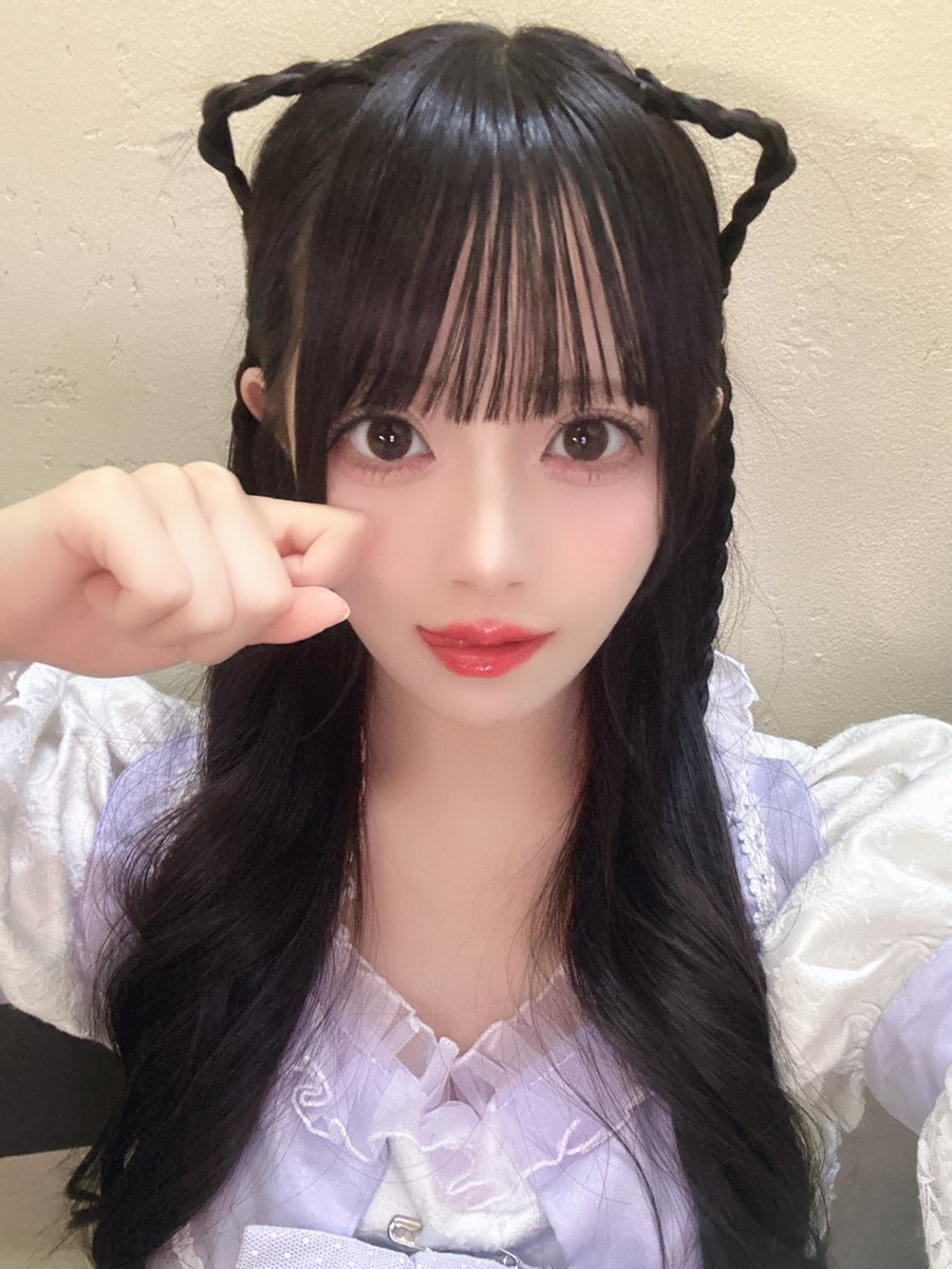 噛みついたら離さないにゃんฅ^•ω•^ฅ