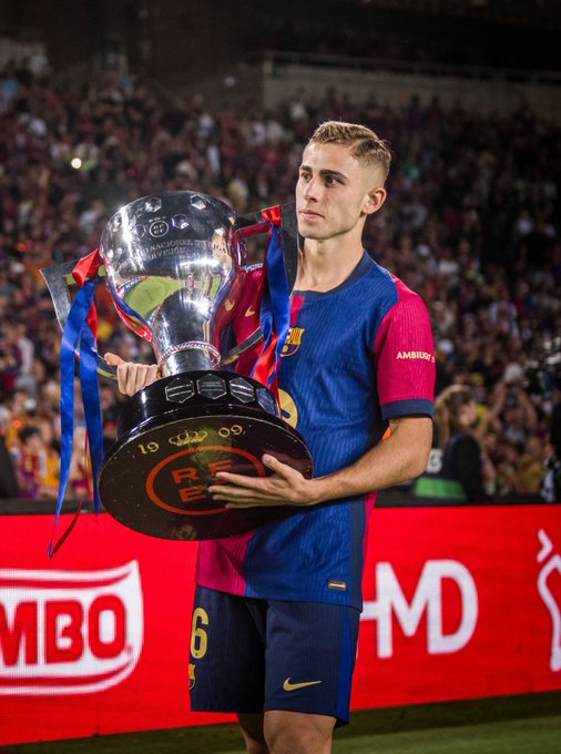 BarcaUniversal's tweet photo. ❗️Hansi Flick called Fermin by phone during this complicated week of the Chelsea transfer saga to speak with him. The player has now decided to stay.

— @HelenaCondis https://t.co/i6C48os3h8