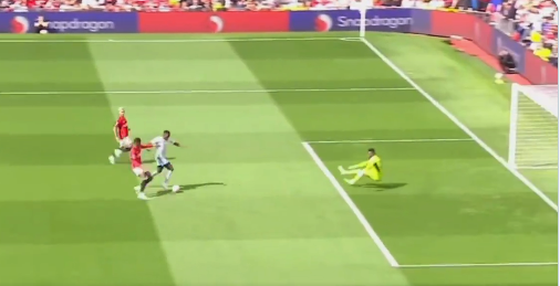 MartienBall's tweet image. People really don’t understand what United fans have been through…

THIS IS NOT AN EDITED PICTURE!