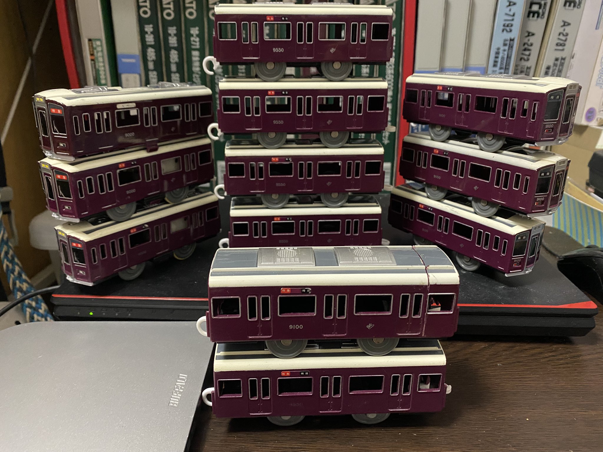 凹凸プラ陳列館 ゲーム・おもちゃ・グッズ プラレール 阪急8000系 9000系