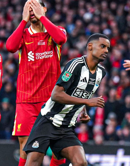 Liverpool and Newcastle have agreed a British-record transfer for Alexander Isak.

Liverpool will pay a fixed fee of £125m for the striker, who is now expected to complete his move to Anfield on #DeadlineDay 

#NUFC #LFC #YNWA #Sweden