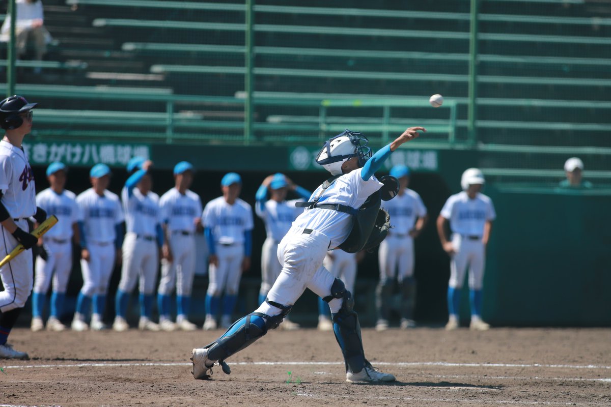 sisinji's tweet image. 第77回秋季東北地区高等学校野球秋田県大会 予選　

さきがけ八橋球場  

北部連合対秋田工業      

秋田工業高校　　
小玉　暖人（2年　泉中学校）
仲村　翔聖（1年　泉中学校）

＃質実剛健
＃金砂ブルー
＃君よ輝け