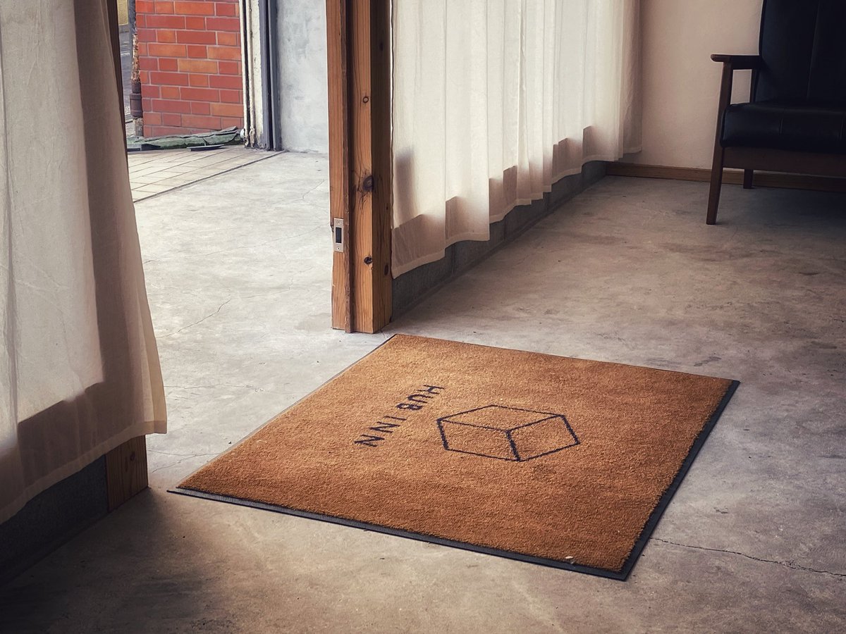 フォローありがとうございます。インスタの方では告知しましたが、来春HUB INN kadoをオープン予定です！新しく2部屋だけですが客室が増えまして既存の客室合わせて合計4部屋となります。より一層多くの皆さまとの出会いを楽しみにしております！進捗など投稿していきます😃