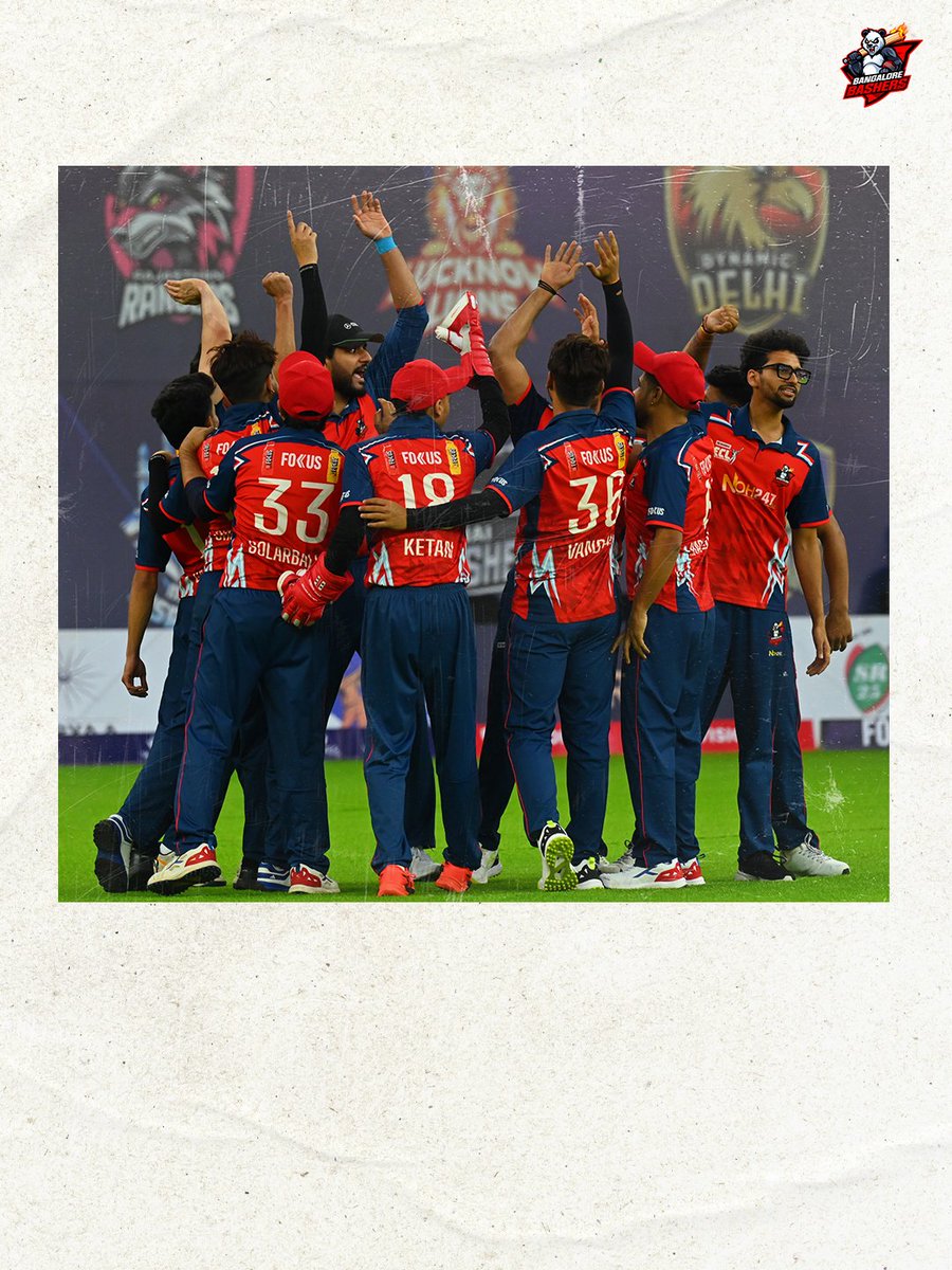 blrbashersECL's tweet image. 📲✨ Photos we keep behind our phone cover ✨📲❤️

#BangaloreBashers #ECLT10 #Cricket #PandaGang #Season3 | @eclt10league
(Bangalore Bashers, ECL, Cricket, Panda Gang, Season 3)