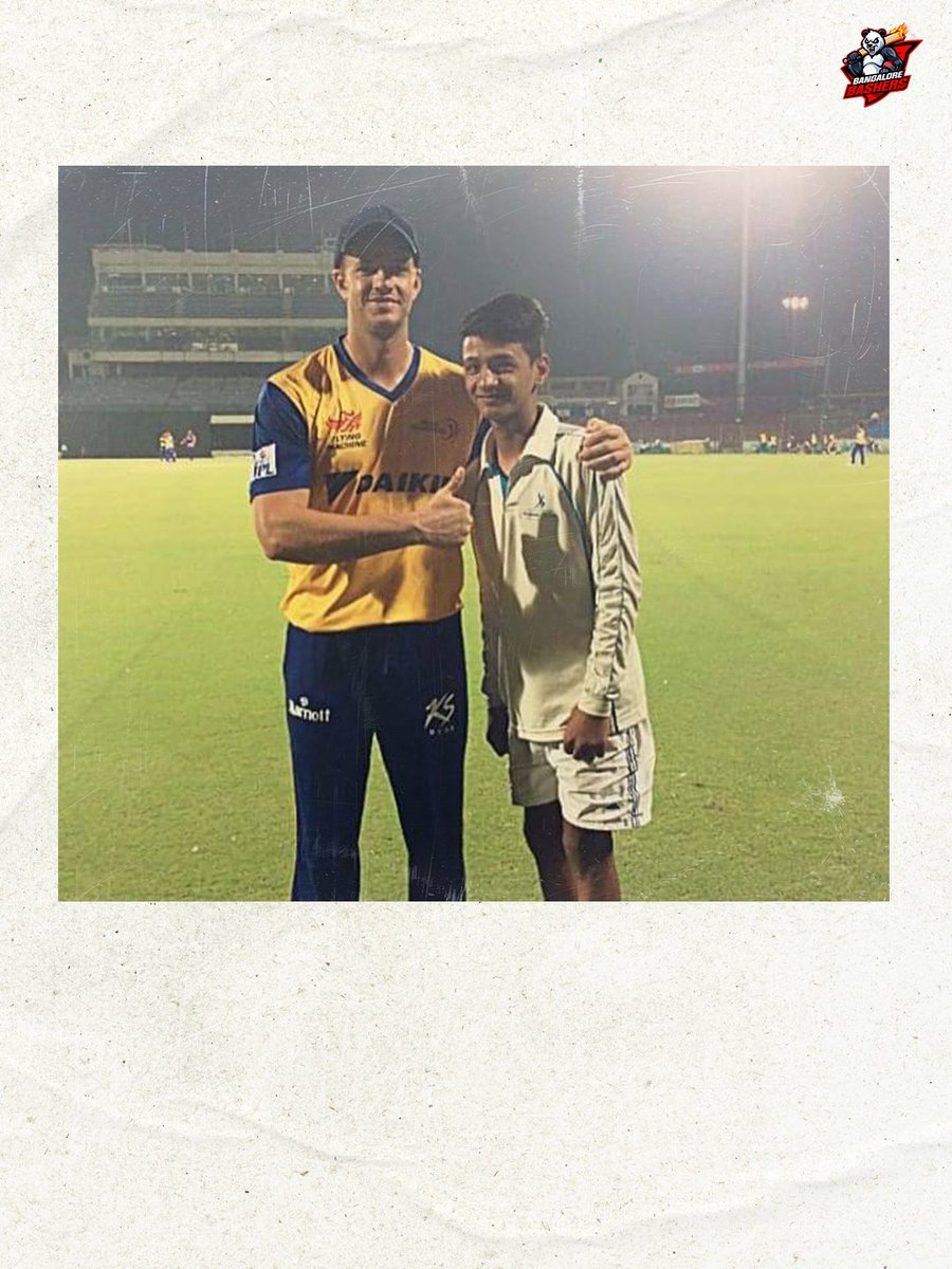 blrbashersECL's tweet image. 📲✨ Photos we keep behind our phone cover ✨📲❤️

#BangaloreBashers #ECLT10 #Cricket #PandaGang #Season3 | @eclt10league
(Bangalore Bashers, ECL, Cricket, Panda Gang, Season 3)