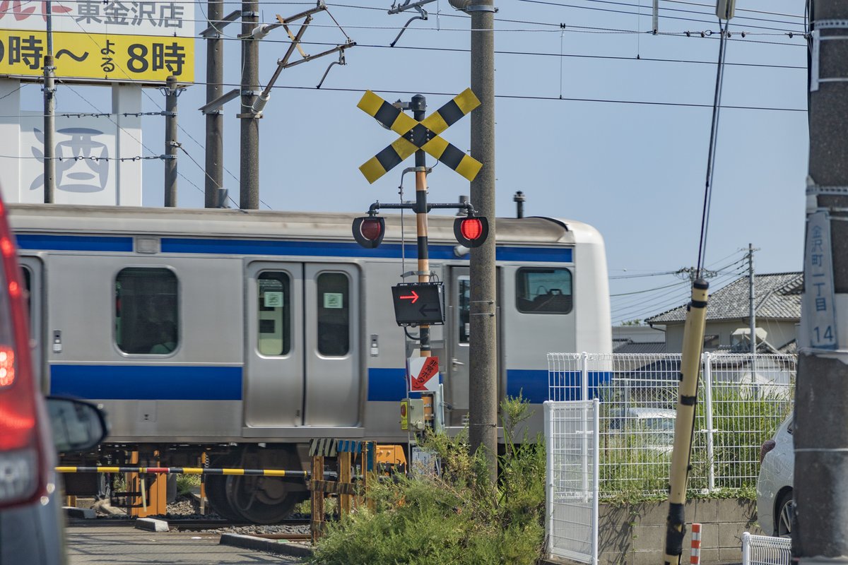 ooseno7100's tweet image. E531系　茨城県日立市　金沢町付近の踏切にて
カメラを持っていて、そこに列車が来たので、
とりあえず撮りました。