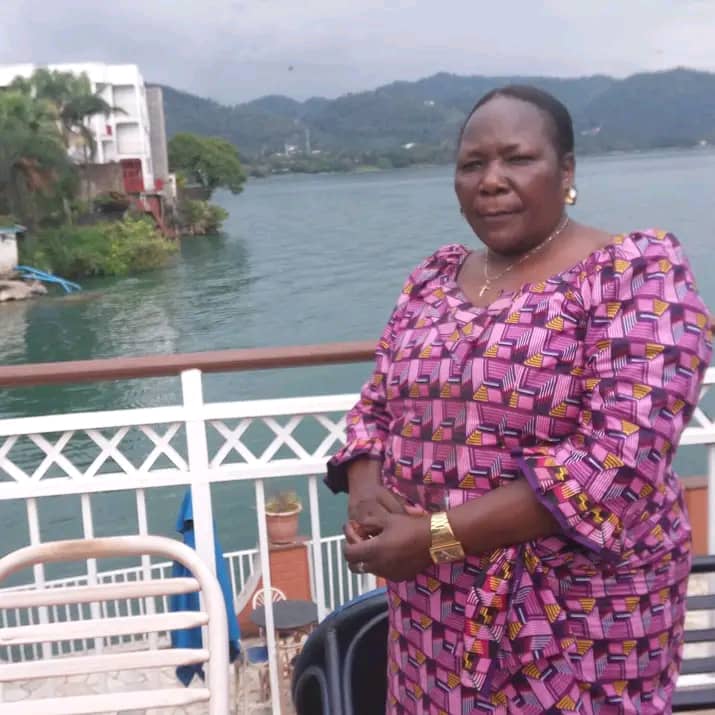 C’est avec une immense tristesse et une profonde émotion que j’ai appris le décès de Madame Marie Louise URONYA, Cheffe de Division Provinciale du Genre, Famille et Enfant en Ituri.

En cette douloureuse circonstance, je tiens à présenter, au nom du Ministère du Genre, Famille et