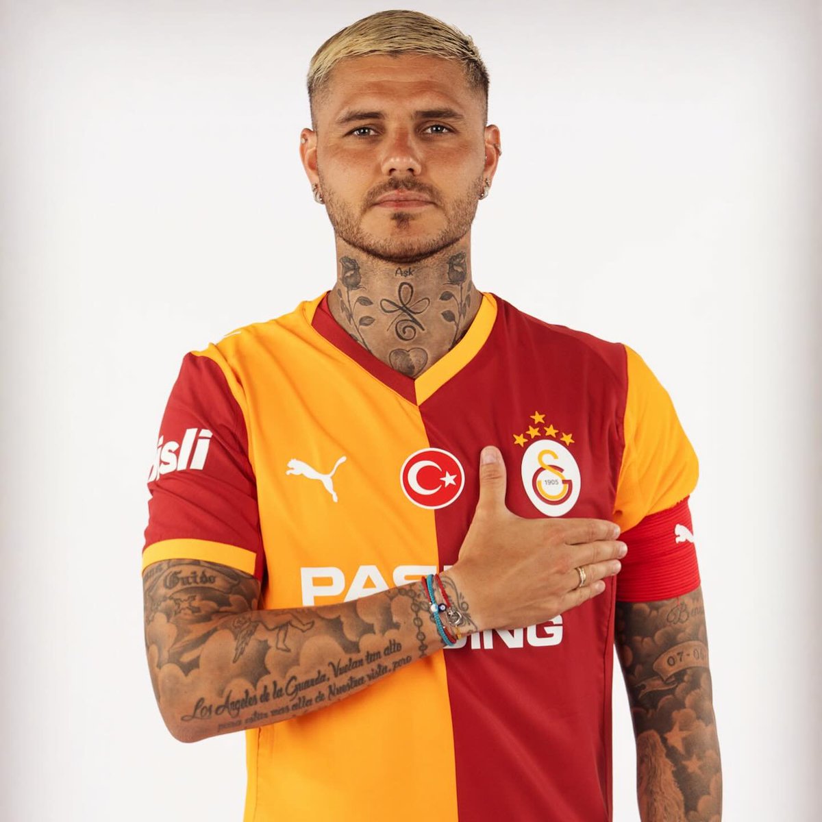 📲 Mauro Icardi'nin paylaşımı: 

''Sizi buraya getiren yeteneğiniz, burada tutucak olan ise karakterinizdir 💛🦁❤️''