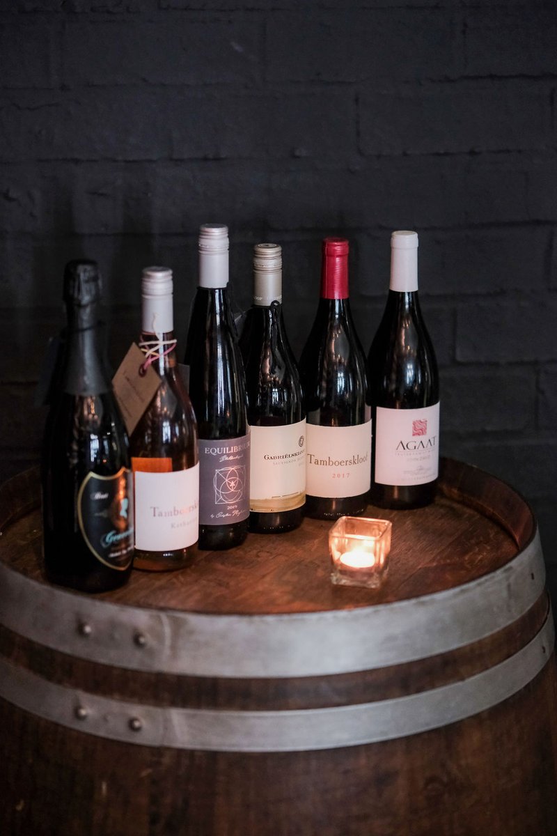 Unwind with every sip 🍷✨
Discover our boutique wine selection, best enjoyed with dinner and good company.