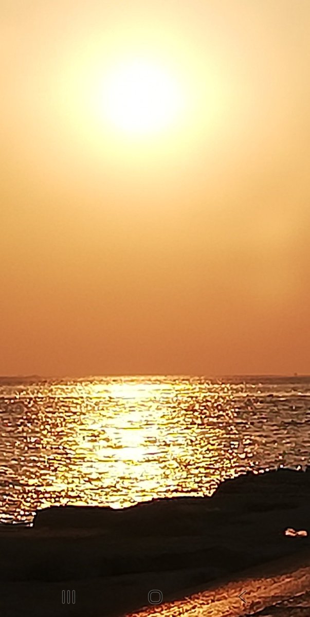 MartaPesce4's tweet photo. 🥰The Italy sea ! 😍Its beauty and charm!https://t.co/svEFsmgWW0#Artist#art#artgallery#oilpeinting#artvita#artquest#colorfull#artexebitions#artmuseum#contemporaryart#natureart#modernart#finearts#artshow#artsprint#artflowers#artredbubble#artgallery# https://t.co/4kLILJBZmS