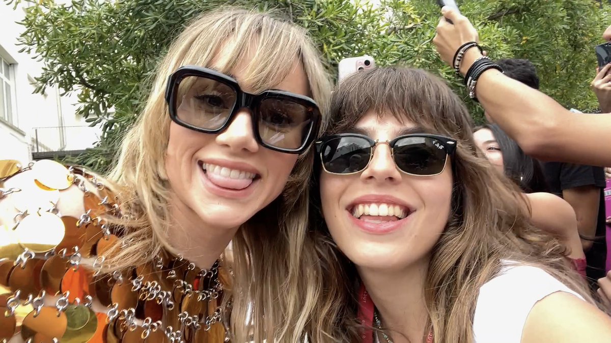 <a href="/sukiwaterhouse/">Suki Waterhouse</a> thank you for stopping by, you literally made my day😭❤️‍🩹