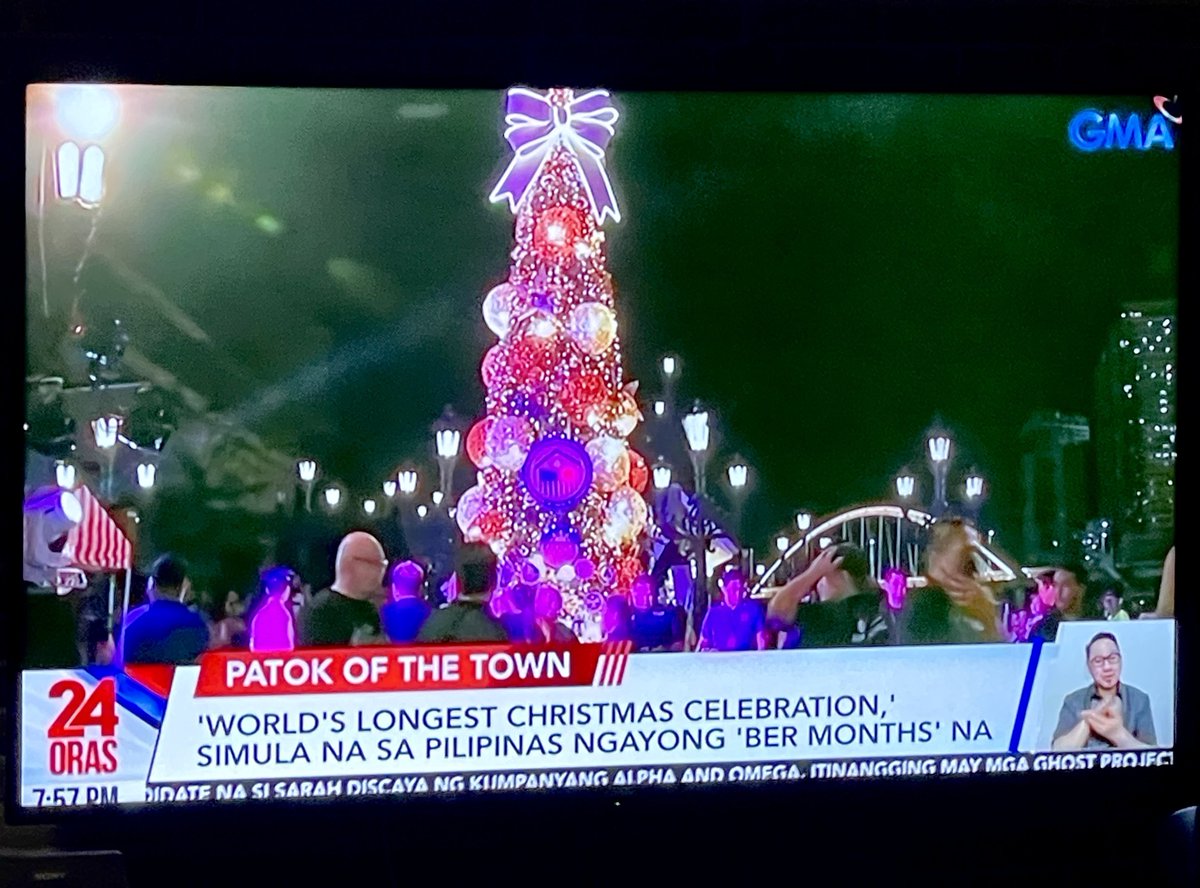 watching the news rn—
FILIPINOS DON'T PLAY AROUND WITH CHRISTMAS 🗣️🗣️🗣️🗣️