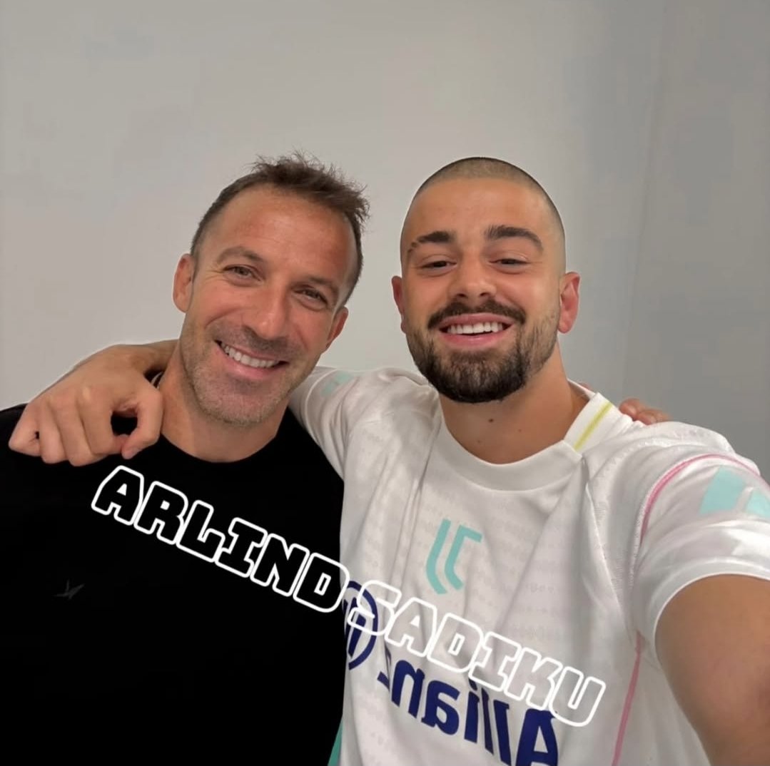 Zhegrova con Sua Maestà Del Piero.