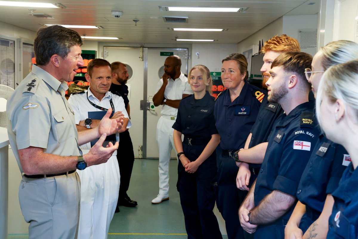 Our success depends on the quality of our people and the strength of our leaders.  Speaking to the CO, Capt Will Blackett and the Ship’s Company made me confident that <a href="/HMSPWLS/">HMS Prince of Wales</a> leadership has the right environment for teams to thrive and be the best they can be.
#LeadFightWin