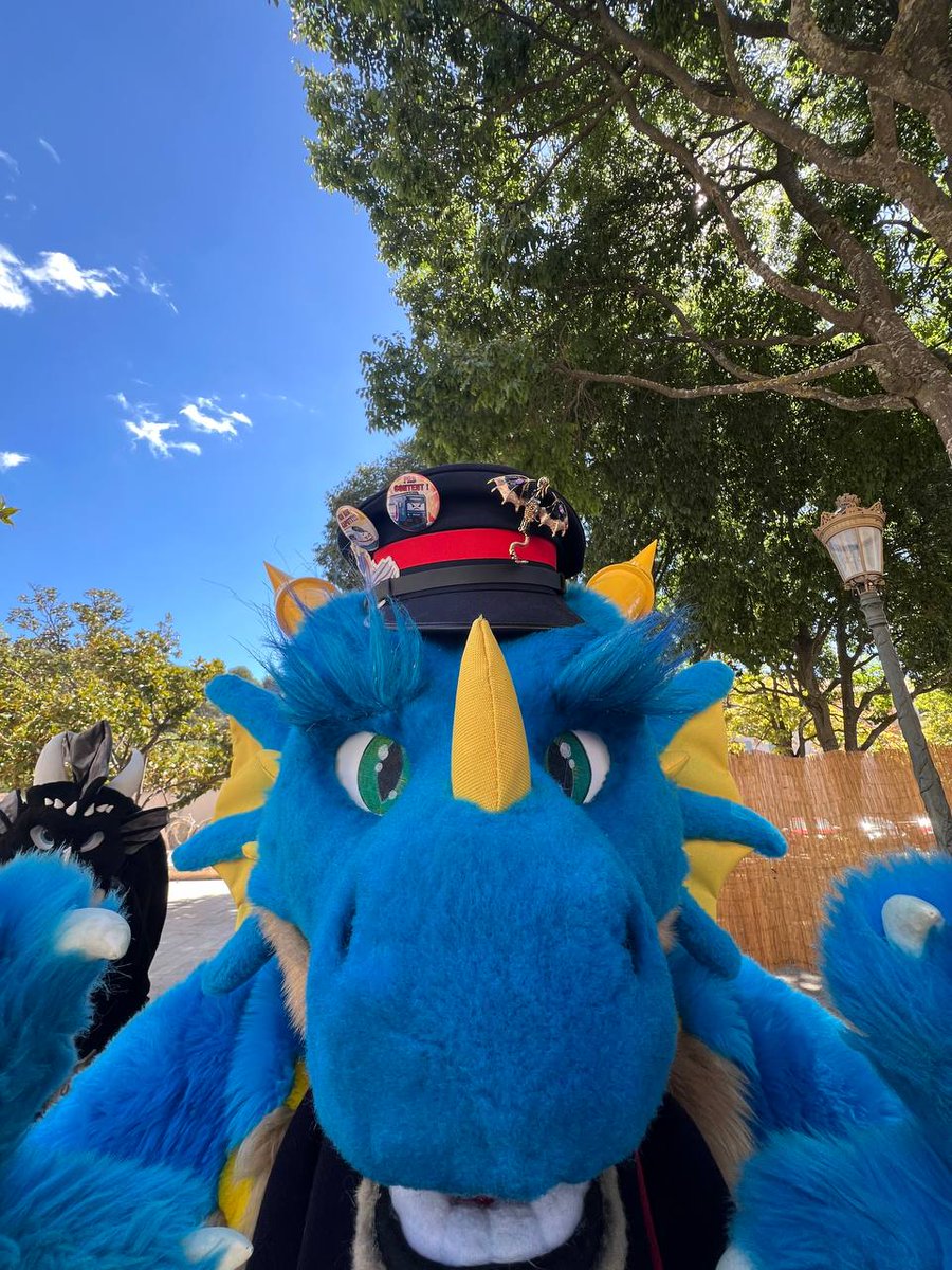 Have a great Monday ~
📸 : Zhaitan_Aras