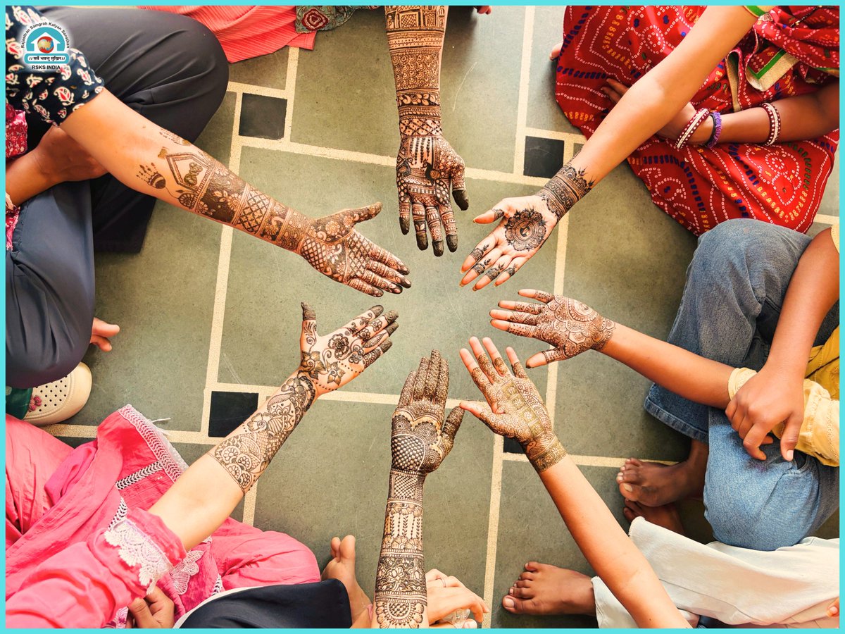 ''Festival of colours and creativity''

RSKS India organised a Mehndi competition among women at the Beauty Parlour Training Centre.

This competition gave a new platform to the talent, art and confidence of women and inspired them towards self-reliance.

“Hunnar (skills)