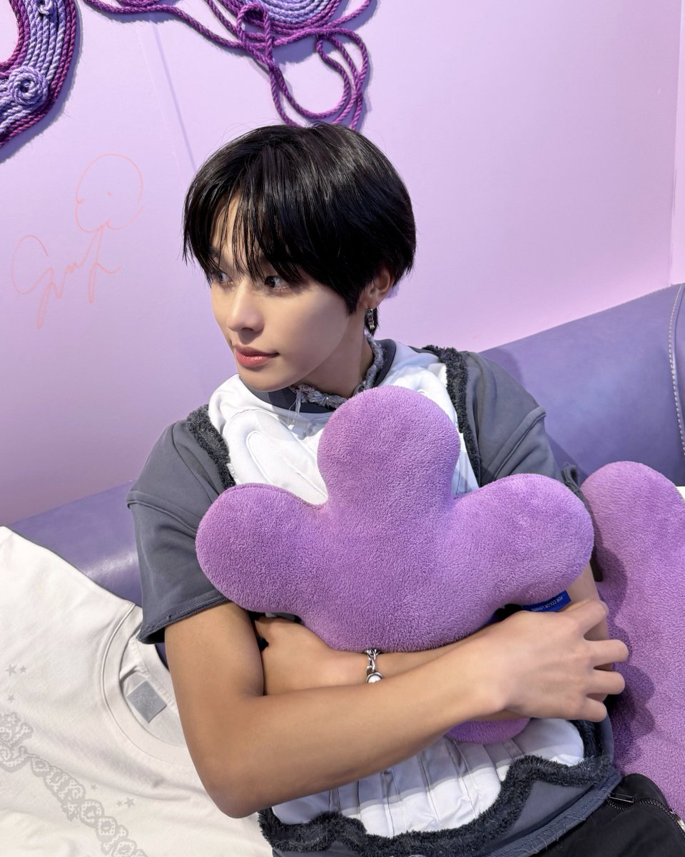 nctwishofficial's tweet photo. ⋰˚☆ ing 

#RIKU #RYO #SAKUYA
#리쿠 #료 #사쿠야
#リク #リョウ #サクヤ 
#NCTWISH #COLOR
#NCTWISH_COLOR #FINDYOURCOLOR https://t.co/IguBoyA5Ee