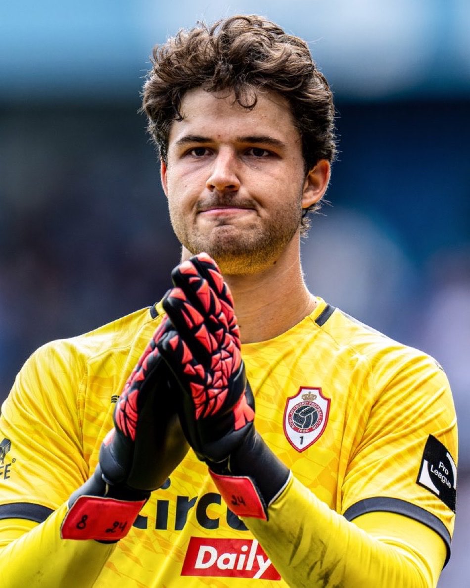 Hello Senne Lammens, and welcome to the biggest club in the world, and here is a small tip for you for the future from today. 

> Here we don’t give you time to develop and get into the system, we have a lot of people that will laugh at us

> we have the best fans in the world