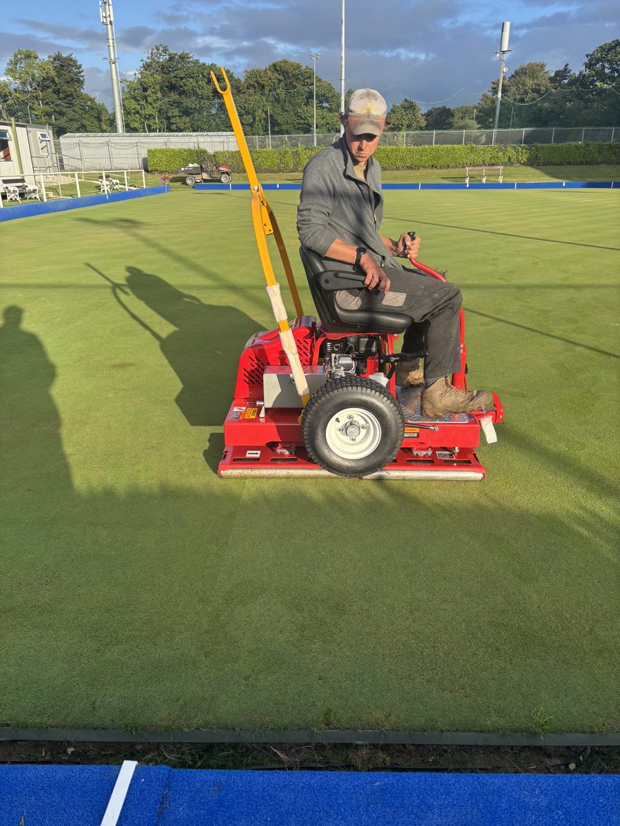 FergalInfo's tweet image. A Tru Turf Greens Iron delivered to a Bowls Club Friday morning