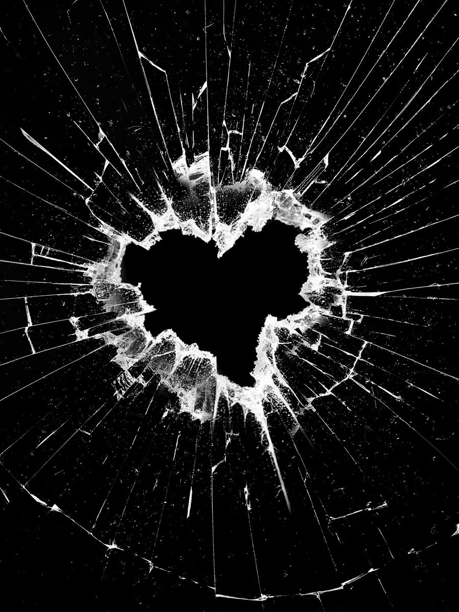 Con “Cuore Rotto” inizia il nostro viaggio insieme a <a href="/TizianoFerro/">Tiziano Ferro</a>. Il suo nuovo singolo esce questo venerdì

sugarmusic.lnk.to/CuoreRotto
#TizianoFerro