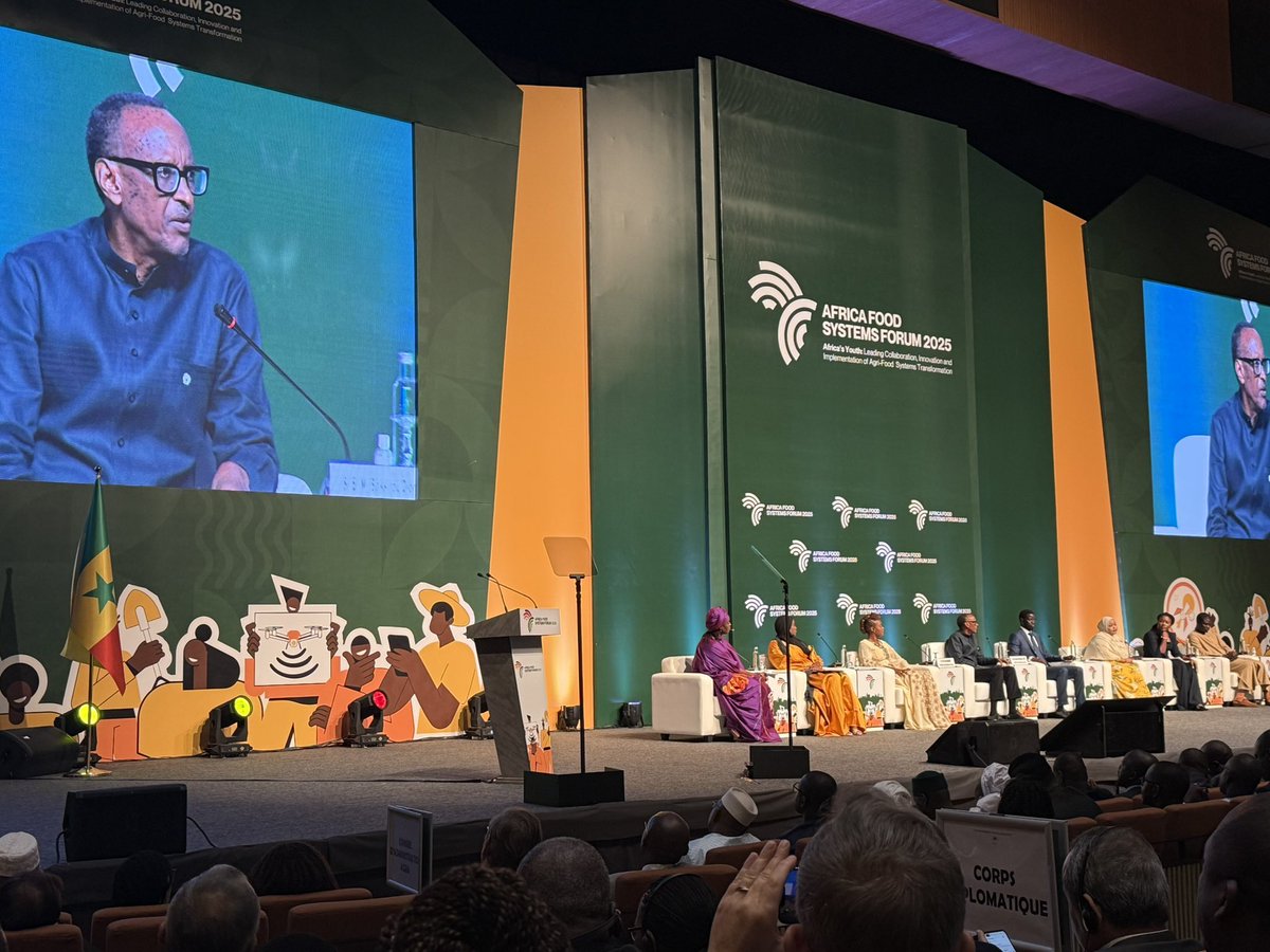 Youth townhall

Le  <a href="/PR_Senegal/">Présidence Sénégal</a>  se sent  directement concerné quand on parle de jeunes et d’agriculture

<a href="/MissSenghor_/">Agrobabe 🇸🇳</a> 
#AFSF2025  #Youth #Agrobusiness #Agrobabe