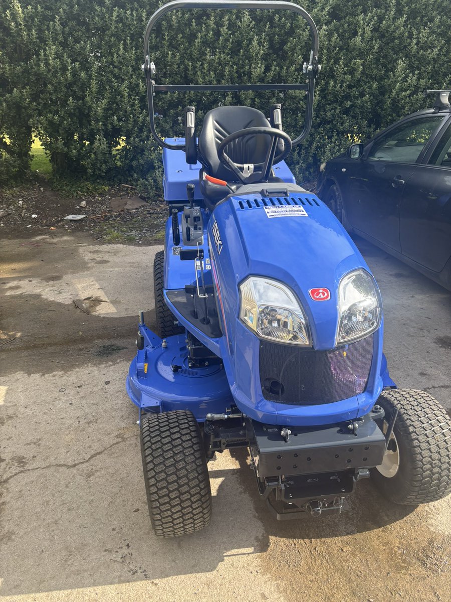 FergalInfo's tweet image. A new Iseki 327 purchased by an existing Golf Course ⛳️