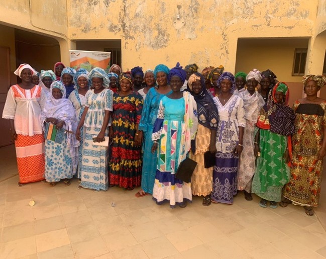 À Sinthiou Malém, les femmes du GIE Niokhon Mina ont obtenu 15 ha sécurisés 🌱

Avec l’appui de partenaires (ICS, etc.), elles valorisent leurs terres grâce à des semences, engrais et matériel agricole.

#DroitsFonciers #StandForHerLandSN
#S4HL
