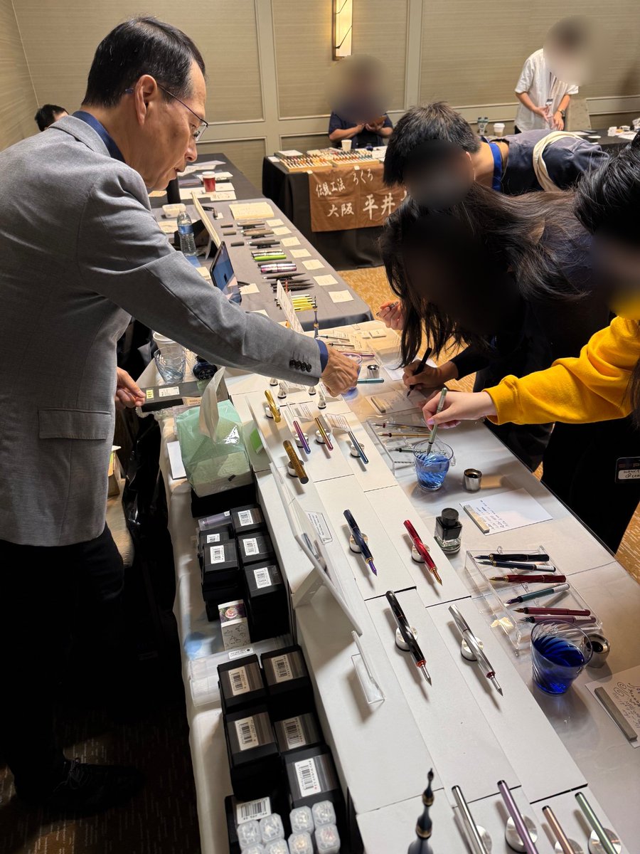 info_drillog's tweet image. 【出展御礼】
SFペンショー2025への出展を終了しました。

お越し頂いたお客様の中には、ユーザ様やクラファン当時からDRILLOGのファンの方もいらして、とても嬉しかったです！

ご来場のお客様、運営様、出展者の皆様方、3日間誠にありがとうございました。

#DRILLOG  #dippen
#sanfranciscopenshow