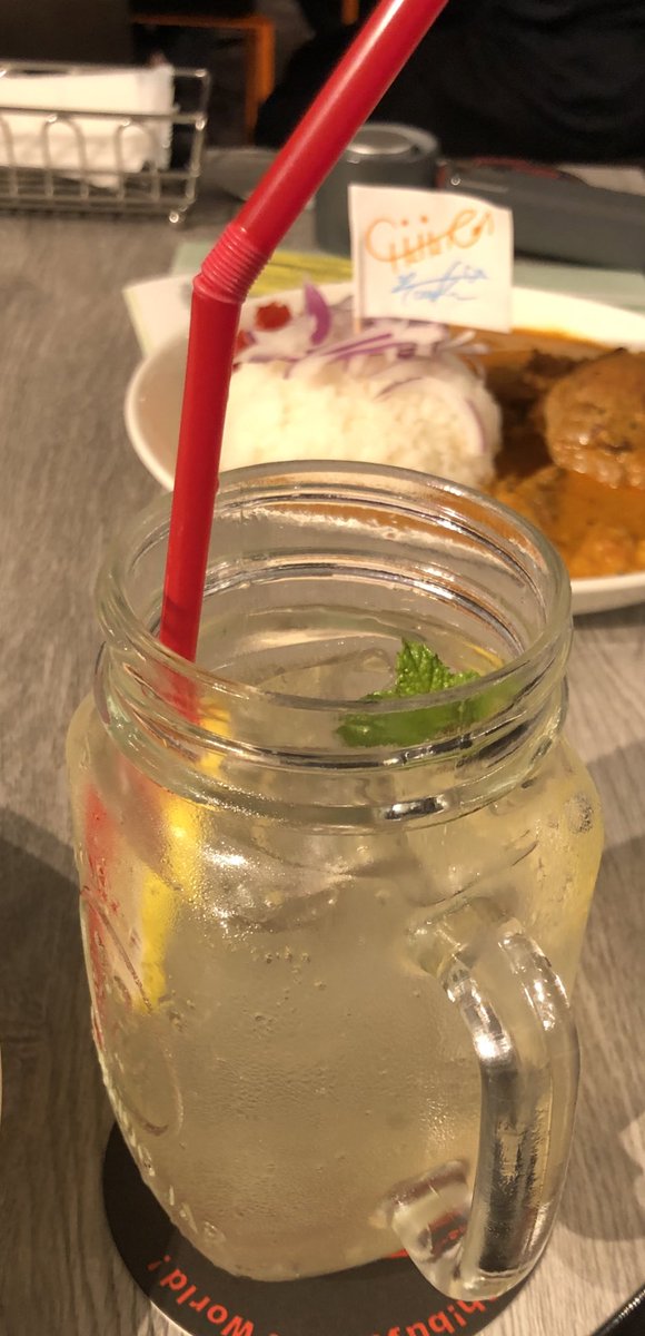 つぼみ大革命が解散してから初めての『KOMA Night！』
変わらない2人の自由すぎるトークにいっぱい笑って、めちゃめちゃ元気もらえた😂

メニューもクオリティ高くてビビッたし😳
解散してからも各メンバーがイベントやってくれるのホント感謝だし久々にヲタさん達に会えたのも嬉しかった☺️
#KOMAGOME