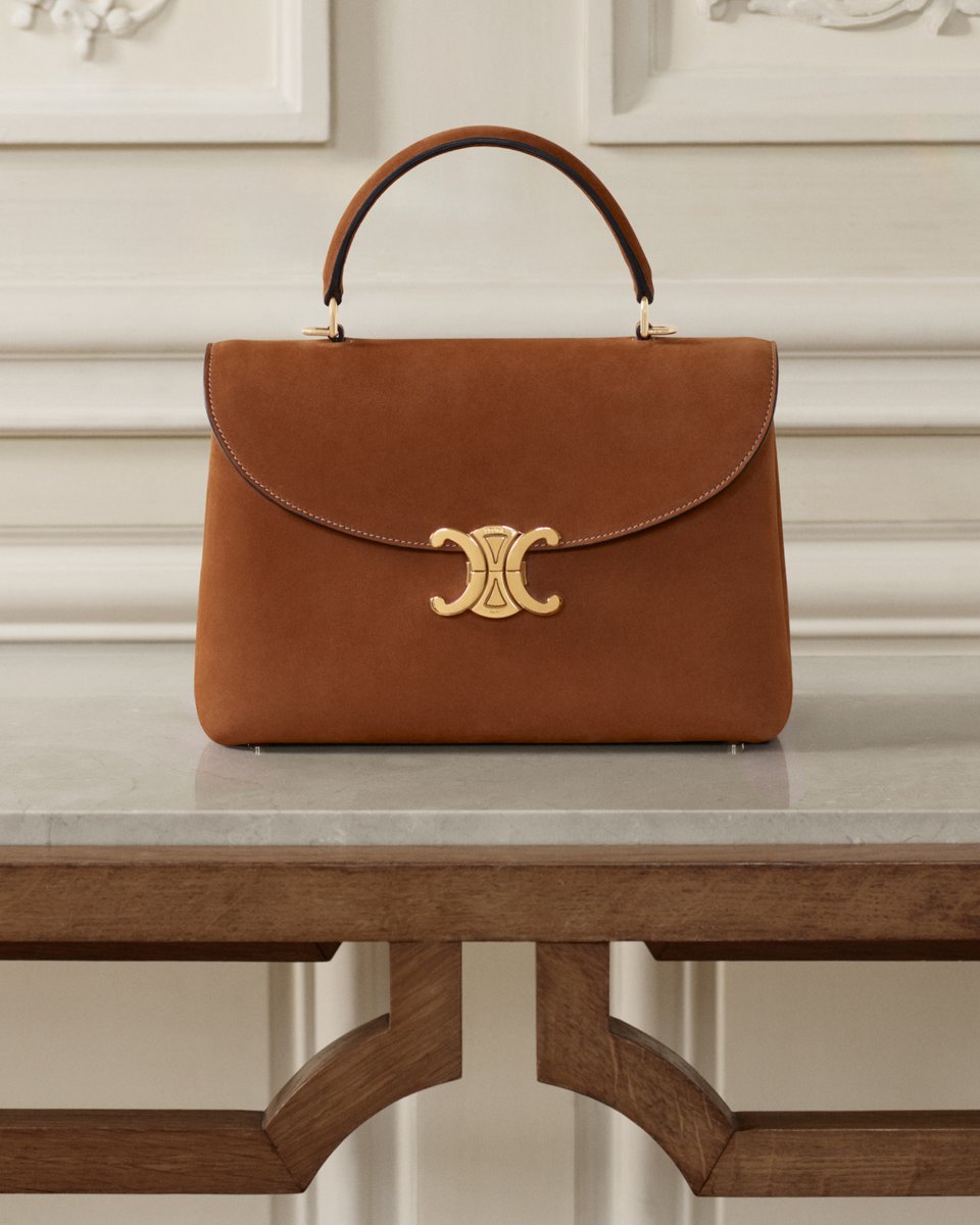 CELINE WINTER 25 ​
​
A collection of essential pieces for winter, including statement outerwear, cashmere and wool sweaters, and signature accessories.

CELINE Nino bag
​
Captured by the Maison in April 2025. ​
​
Available in store and on celine.com ​
​
#CELINE