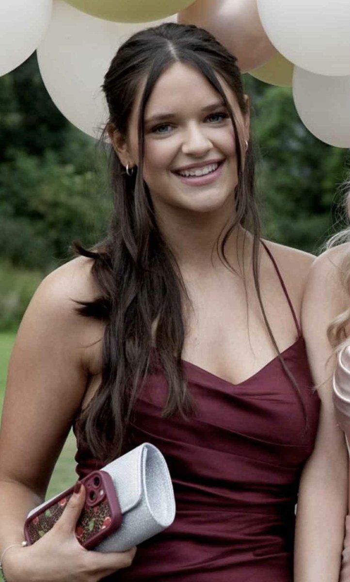 TurfsLadies's tweet image. TRANSFER IN ⬅️

We are delighted to announce we have signed former @PenrhyncochFC youth player Miley Davies for her first season of Senior Football. 
Welcome to the Club Miley. 

#Turfs #TurfsLadies #NewSigning