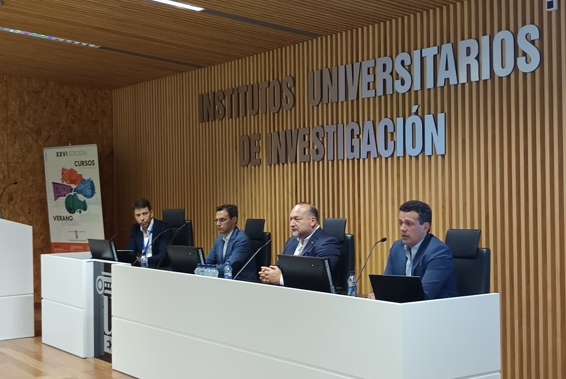 infouex's tweet image. 📢 La #UEx inaugura en Cáceres un curso internacional pionero sobre agentes basados en #IA para la ingeniería de software

👉 En el marco de los XXVI Cursos Internacionales de Otoño, la UEx refuerza su apuesta estratégica por la innovación digital

✅comunicacion.unex.es/2025/09/01/la-…
