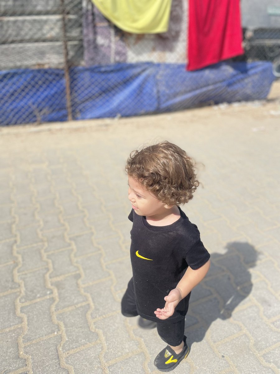 Qamarwaelmusta1's tweet image. Why is there no one here to help me or support me with my campaign? I am really suffering here, me and my child. There is no food or money.

ko-fi.com/qamarsabra
Or paypal.me/QamarSabra